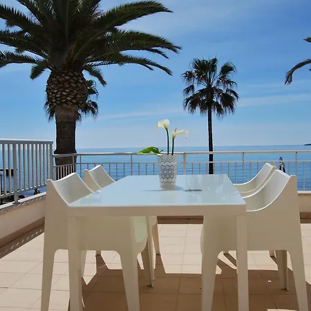 阿尔波拉达公寓 *